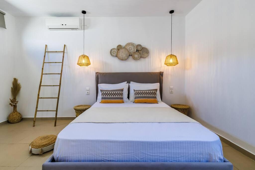 Villa Koukounaria Skopelos Town Exterior foto