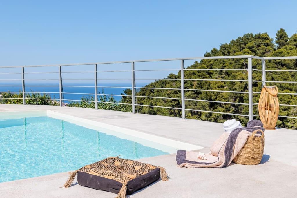 Villa Koukounaria Skopelos Town Exterior foto
