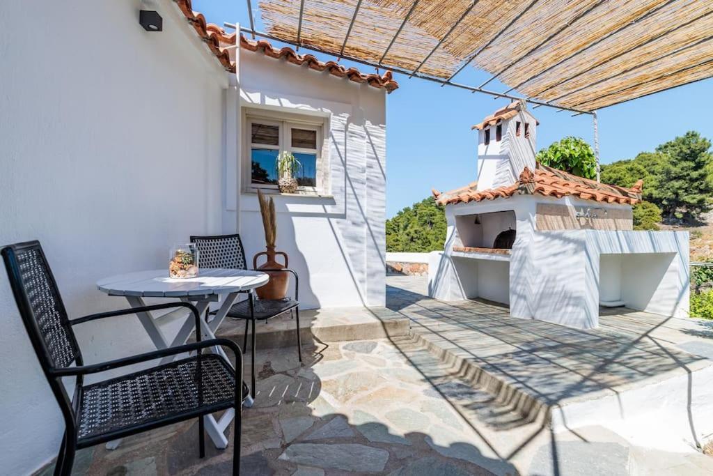 Villa Koukounaria Skopelos Town Exterior foto