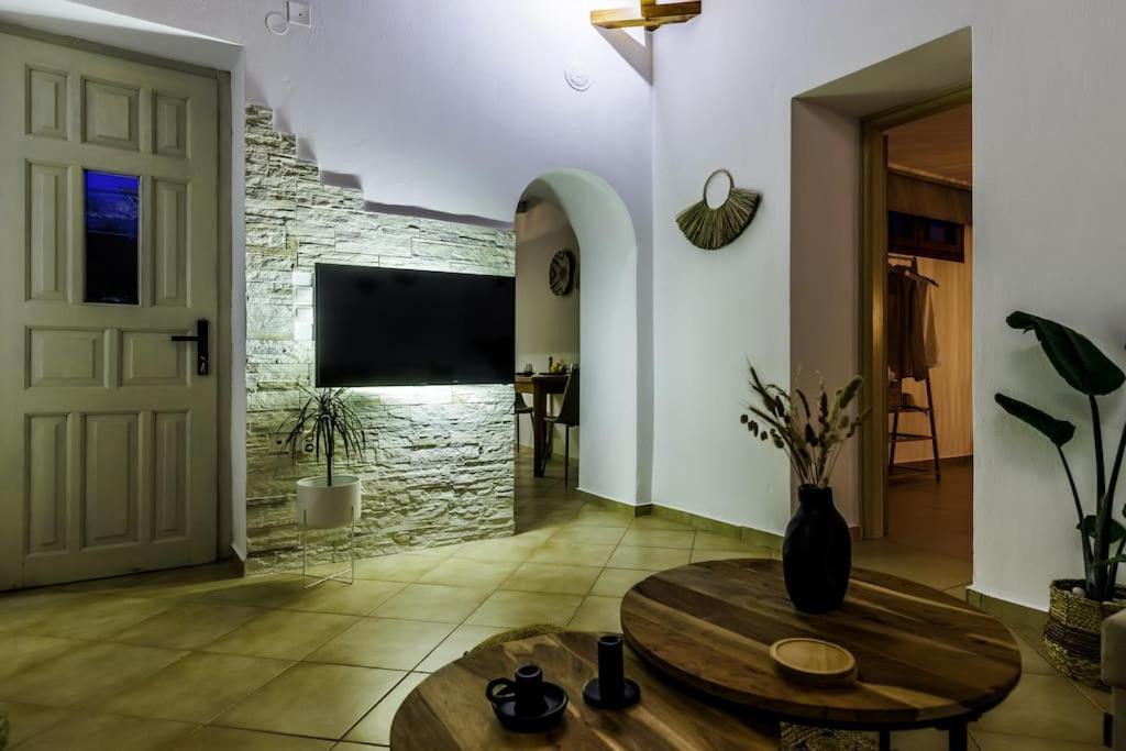 Villa Koukounaria Skopelos Town Exterior foto