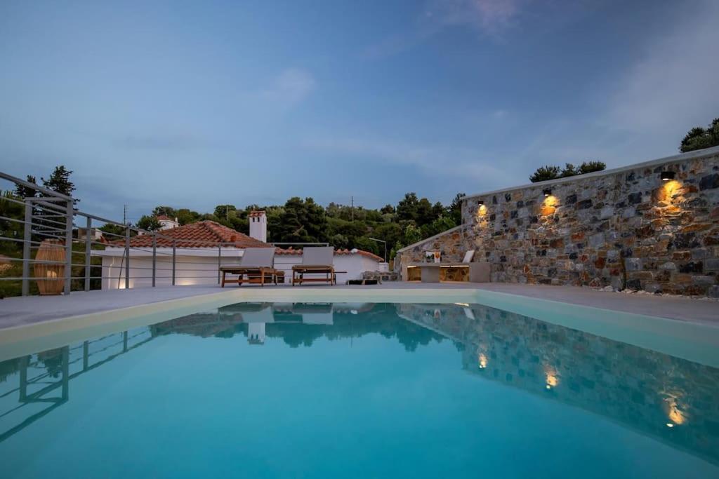 Villa Koukounaria Skopelos Town Exterior foto