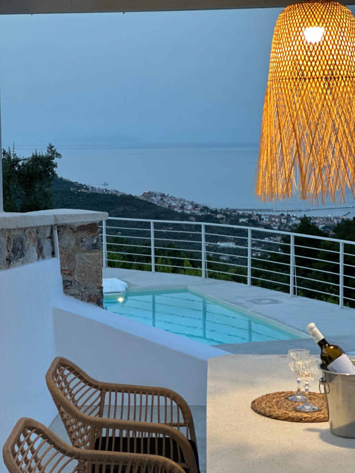 Villa Koukounaria Skopelos Town Exterior foto