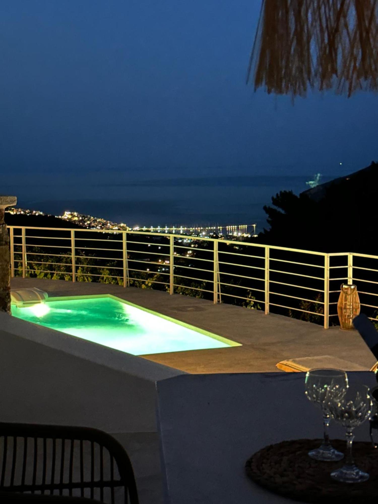 Villa Koukounaria Skopelos Town Exterior foto