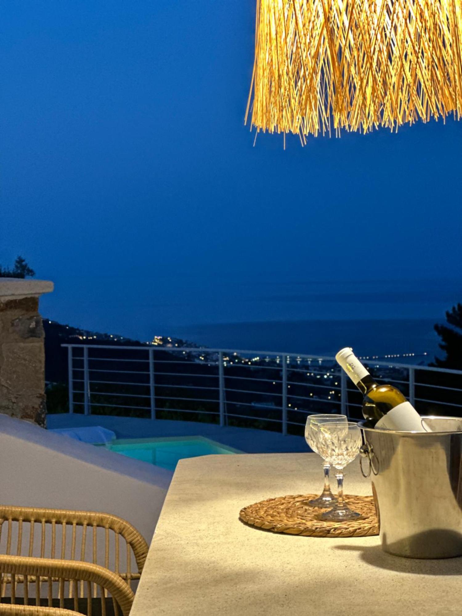 Villa Koukounaria Skopelos Town Exterior foto